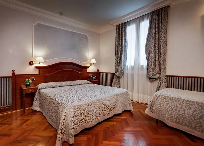 מלון Hotel Best Roma 4*